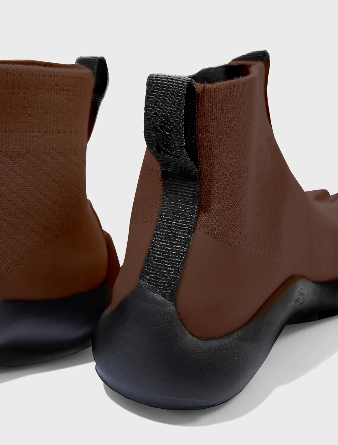 Tabi Hightop Women - Chestnut/Black - Image 4