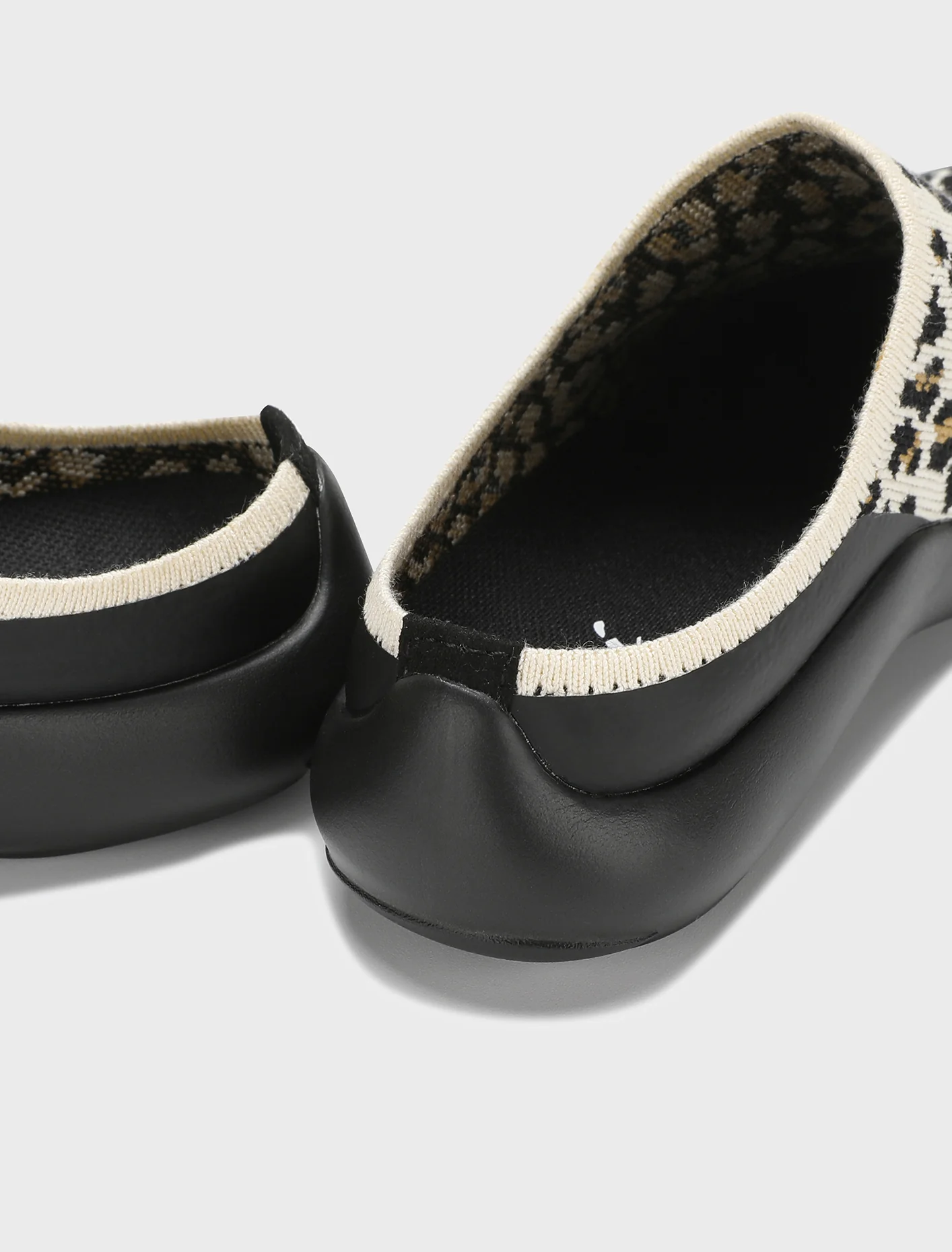Tabi Mules Men - White Leopard - Image 6