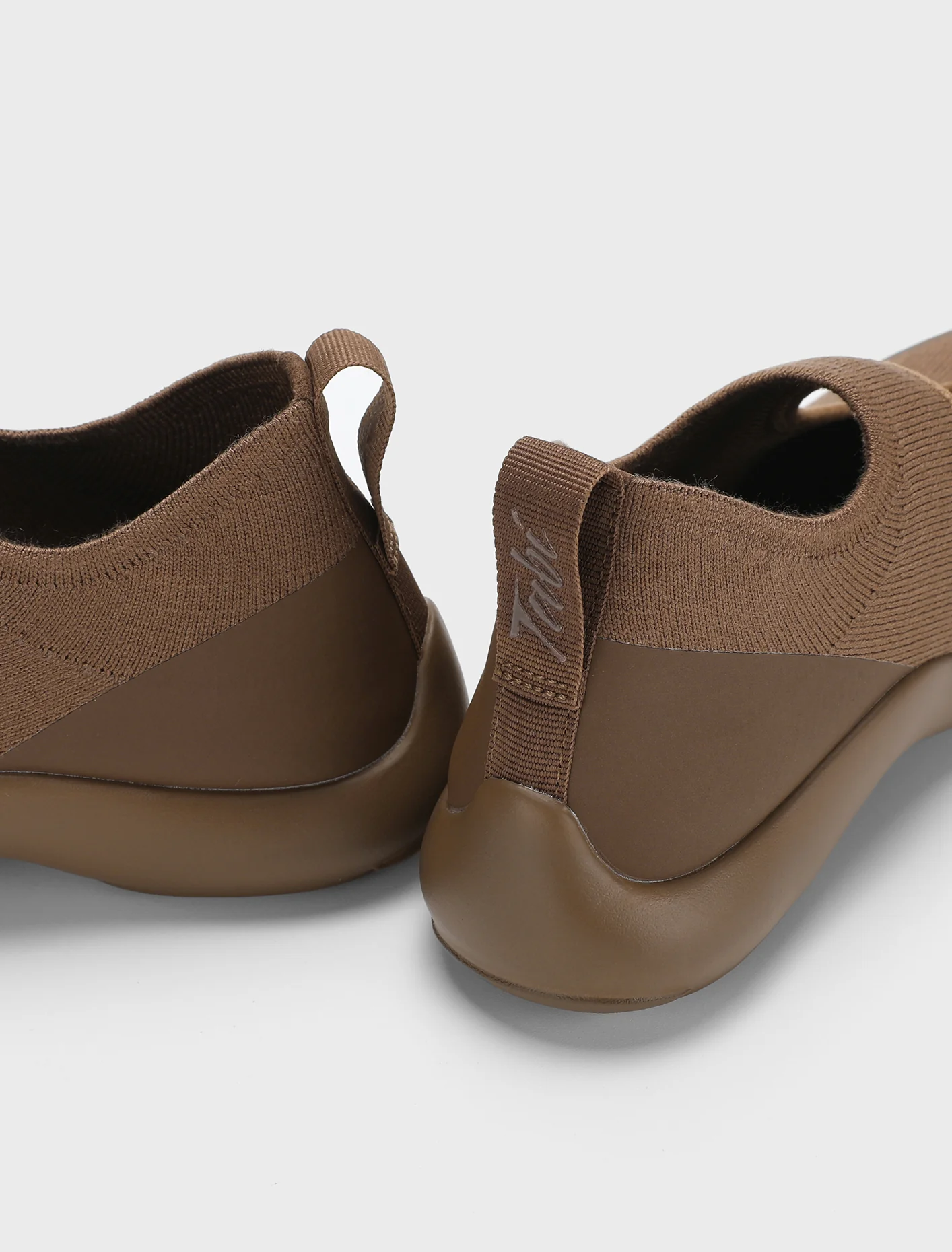 Tabi Sandal Women - Chocolate - Image 10